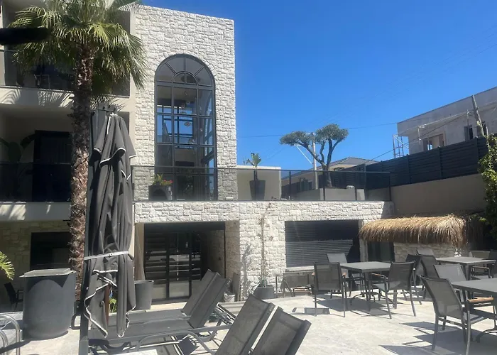 Ciftlique Alize 酒店 Çeşme